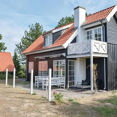 Cozy In With House Sea View Holiday home
